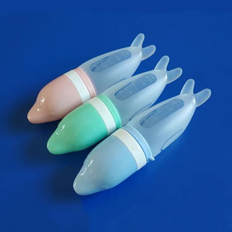 Biberon-cuillère en silicone | SweetSpoon